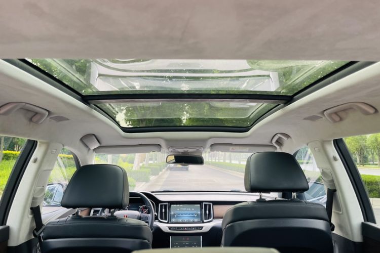 Used Hongqi HS7 2022 3.0T Automatic All-Wheel Drive ZhiLian Flagship Edition Five Seats Interior 2