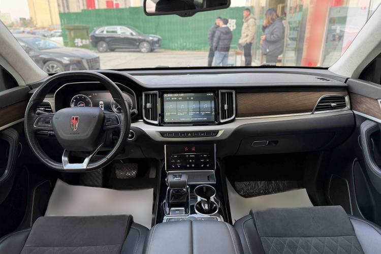 Used Hongqi HS7 2022 3.0T Automatic All-Wheel Drive ZhiLian Flagship Edition Five Seats Interior 2
