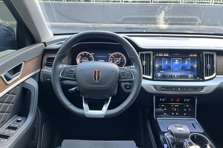 Used Hongqi HS7 2022 2.0T DCT Two-Wheel Drive Smart Connect Flagship Edition Seven Seats Interior 2