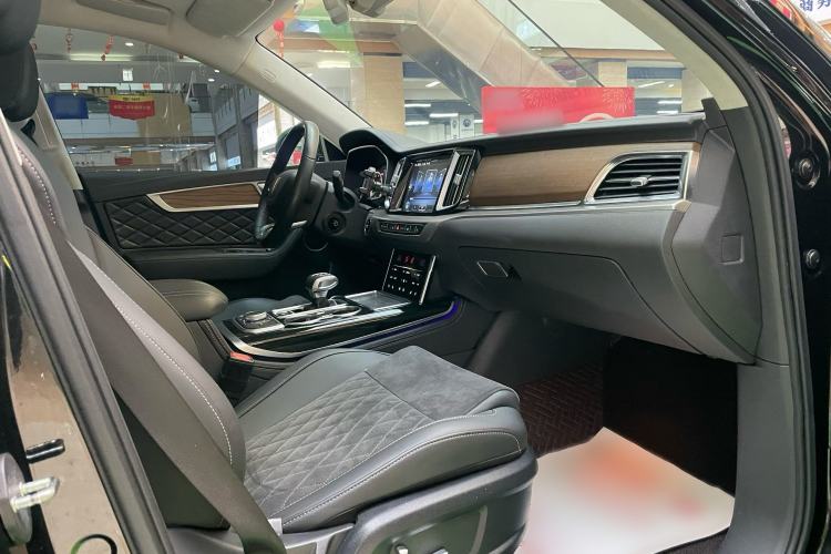 Used Hongqi HS7 2022 3.0T Automatic All-Wheel Drive ZhiLian Flagship Edition Five Seats Interior 2