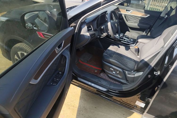 Used Hongqi HS7 2022 2.0T DCT Two-Wheel Drive Smart Connect Flagship Edition Five Seats Interior 3