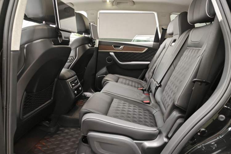 Used Hongqi HS7 2022 3.0T Automatic All-Wheel Drive Smart Connect Flagship Edition 7 Seats Interior 3