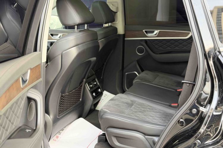 Used Hongqi HS7 2022 3.0T Automatic All-Wheel Drive ZhiLian Flagship Edition Five Seats Interior 3