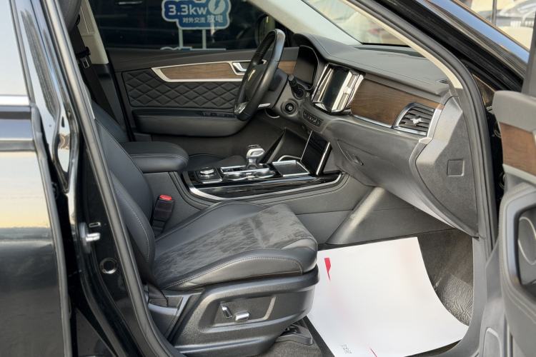 Used Hongqi HS7 2022 3.0T Automatic All-Wheel Drive ZhiLian Flagship Edition Five Seats Interior 5