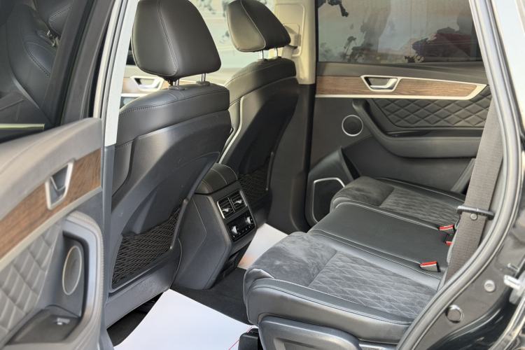 Used Hongqi HS7 2022 3.0T Automatic All-Wheel Drive ZhiLian Flagship Edition Five Seats Interior 6