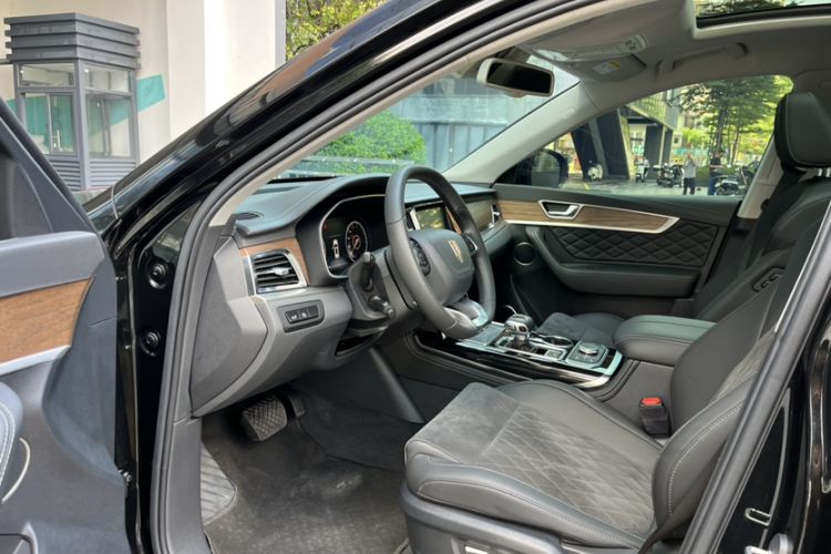 Used Hongqi HS7 2022 2.0T DCT Two-Wheel Drive Smart Connect Flagship Edition Seven Seats Interior 7