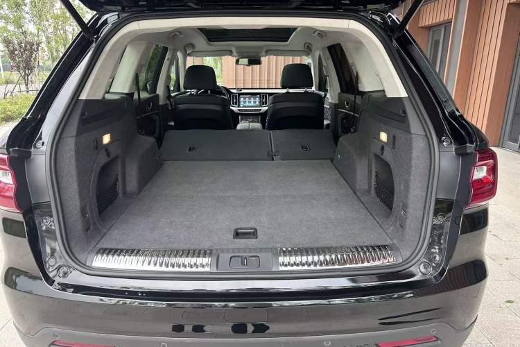 Used Hongqi HS7 2022 3.0T Automatic All-Wheel Drive ZhiLian Flagship Edition Five Seats Interior 8