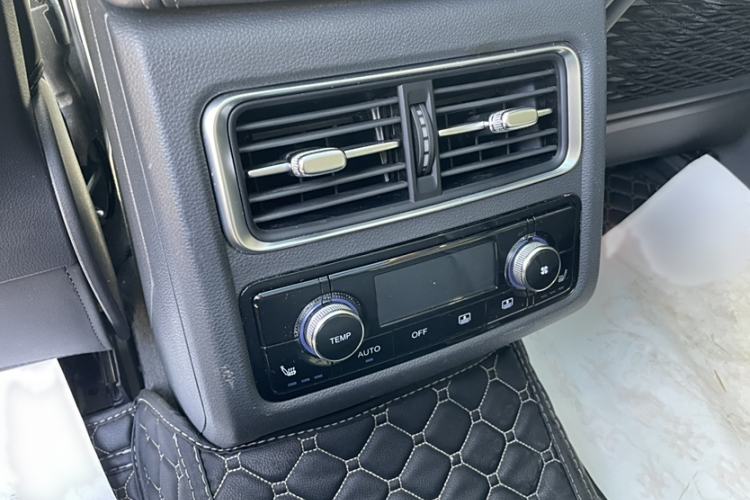 Used Hongqi HS7 2022 2.0T DCT Two-Wheel Drive Smart Connect Flagship Edition Five Seats Interior 8