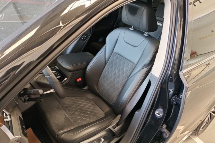 Used Hongqi HS7 2022 3.0T Automatic All-Wheel Drive ZhiLian Flagship Edition Five Seats Left Front Seat