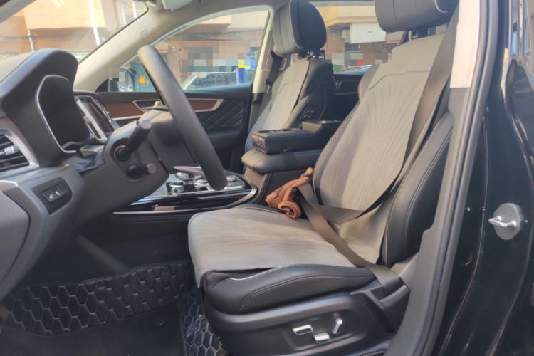 Used Hongqi HS7 2022 3.0T Automatic All-Wheel Drive ZhiLian QiChang Edition 5 Seats Left Front Seat