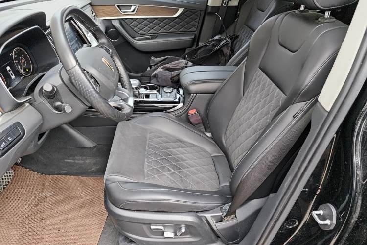 Used Hongqi HS7 2022 3.0T Automatic All-Wheel Drive ZhiLian Flagship Edition Five Seats Left Front Seat