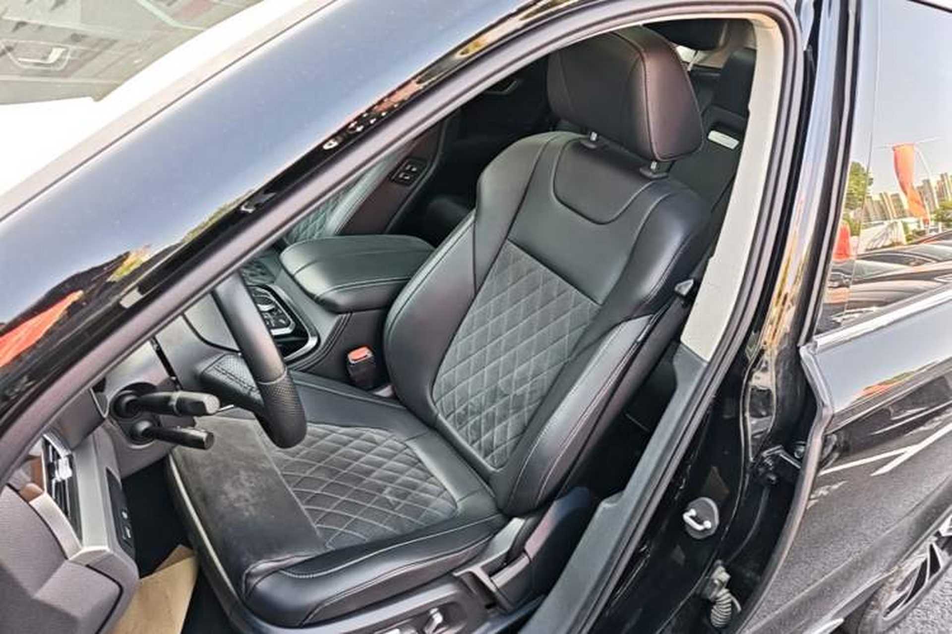 Used Hongqi HS7 2022 3.0T Automatic All-Wheel Drive ZhiLian Flagship Edition Five Seats Left Front Seat