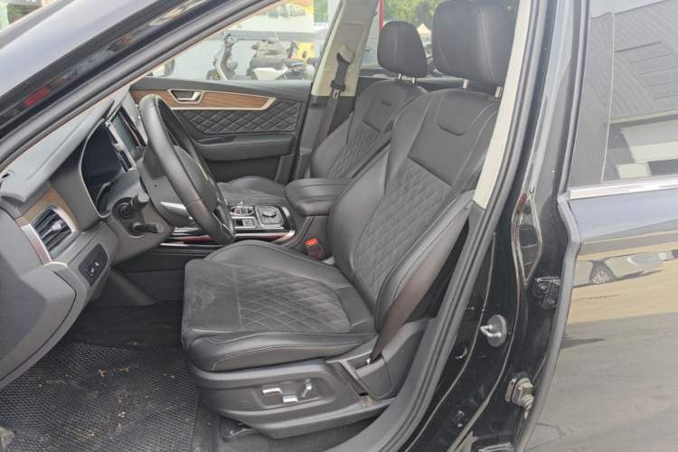 Used Hongqi HS7 2022 3.0T Automatic All-Wheel Drive ZhiLian Flagship Edition Five Seats Left Front Seat