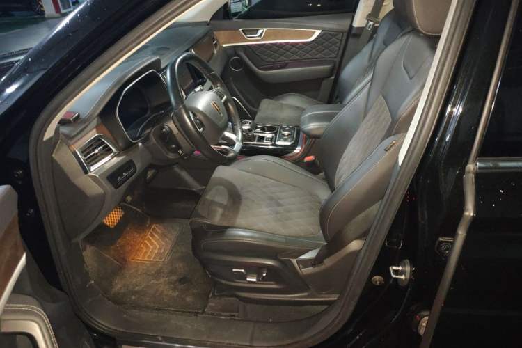 Used Hongqi HS7 2022 2.0T DCT Two-Wheel Drive Smart Connect Flagship Edition Five Seats Left Front Seat