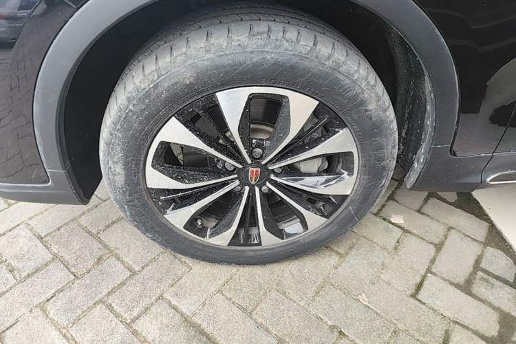 Used Hongqi HS7 2022 2.0T DCT Two-Wheel Drive Smart Connect Flagship Edition Seven Seats Left Front Wheel Hub