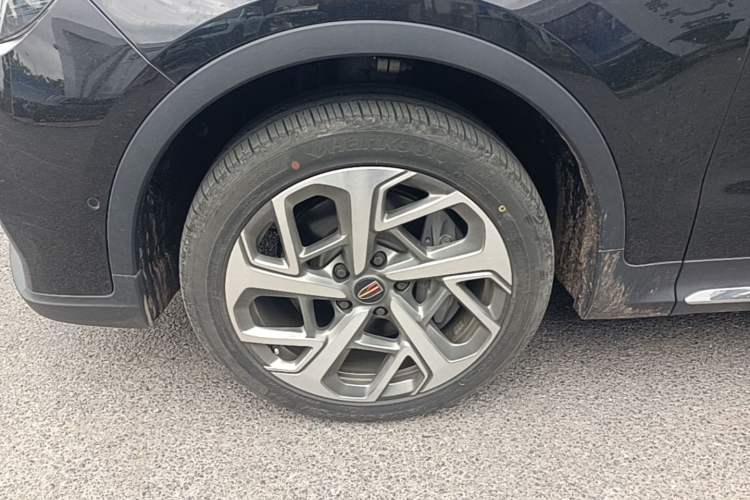 Used Hongqi HS7 2022 3.0T Automatic All-Wheel Drive Smart Connect Flagship Edition 7 Seats Left Front Wheel Hub