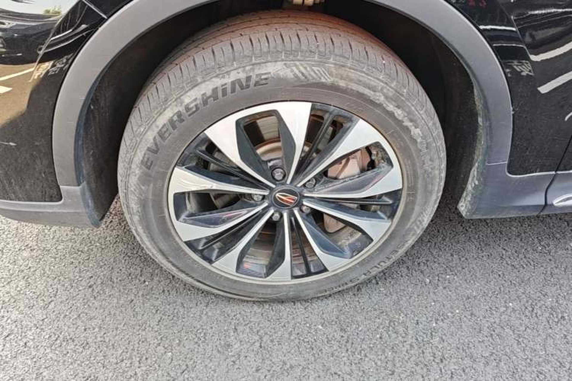 Used Hongqi HS7 2022 3.0T Automatic All-Wheel Drive ZhiLian Flagship Edition Five Seats Left Front Wheel Hub