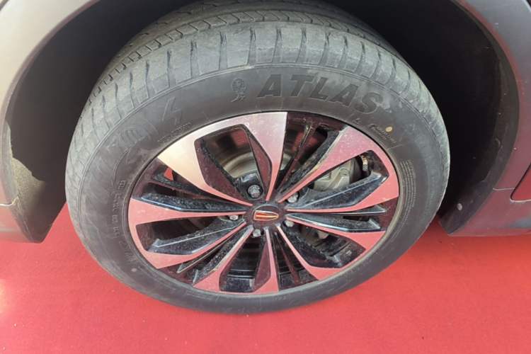 Used Hongqi HS7 2022 3.0T Automatic All-Wheel Drive ZhiLian Flagship Edition Five Seats Left Front Wheel Hub