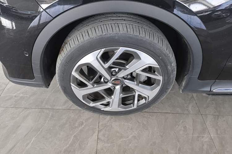 Used Hongqi HS7 2022 3.0T Automatic All-Wheel Drive Smart Connect Flagship Edition 7 Seats Left Front Wheel Hub