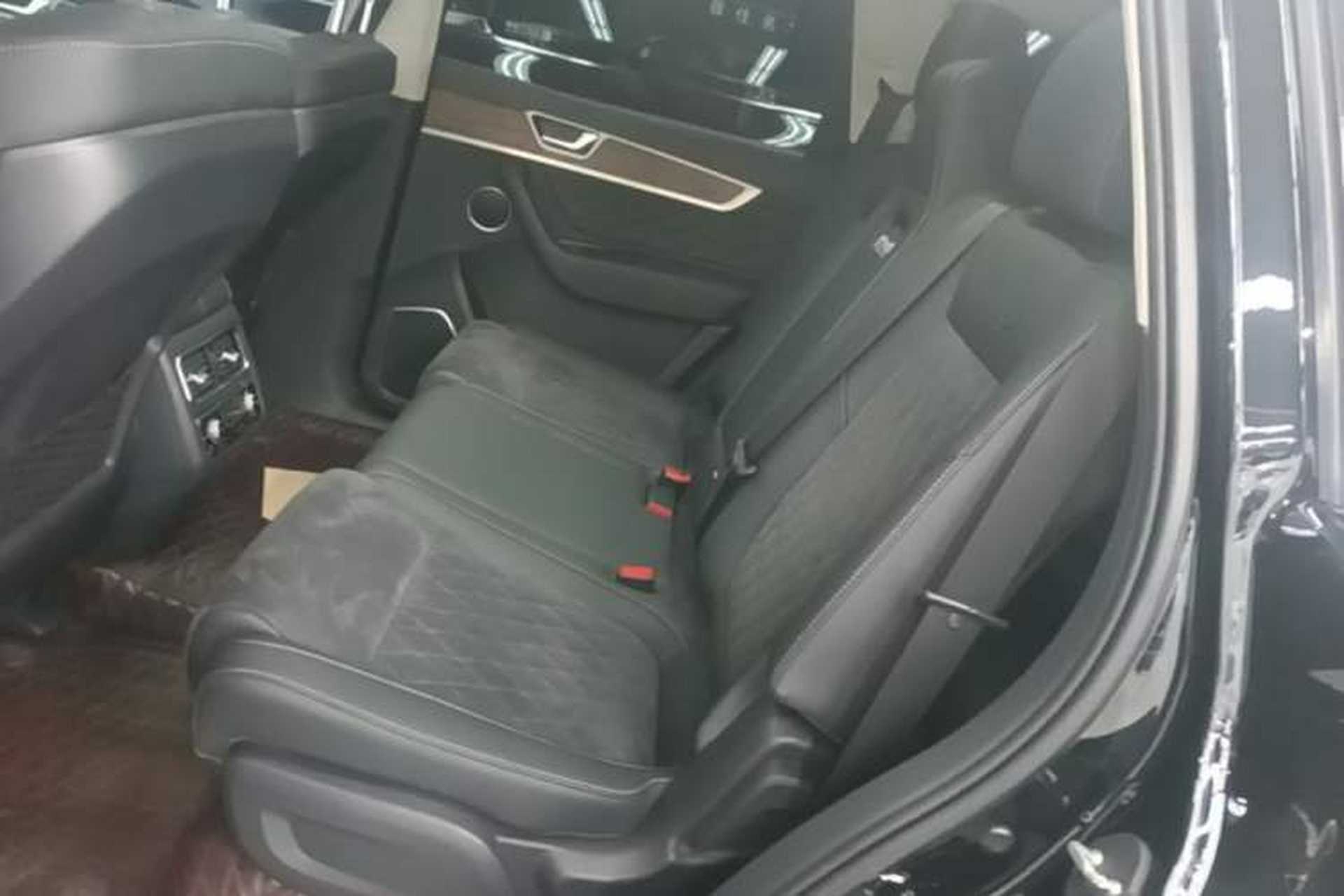Used Hongqi HS7 2022 3.0T Automatic All-Wheel Drive Smart Connect Flagship Edition 7 Seats Left Rear Seat
