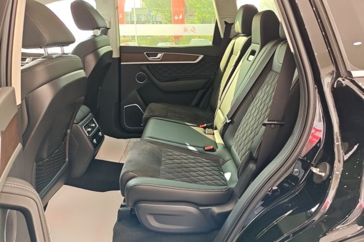Used Hongqi HS7 2022 3.0T Automatic All-Wheel Drive ZhiLian Flagship Edition Five Seats Left Rear Seat