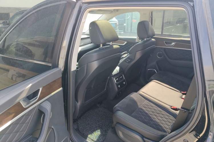Used Hongqi HS7 2022 3.0T Automatic All-Wheel Drive ZhiLian Flagship Edition Five Seats Left Rear Seat