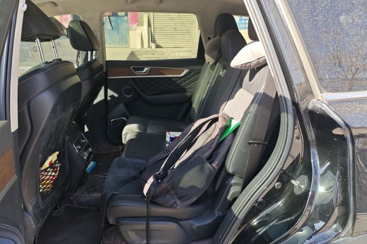 Used Hongqi HS7 2022 2.0T DCT Two-Wheel Drive Smart Connect Flagship Edition 7 Seats Left Rear Seat