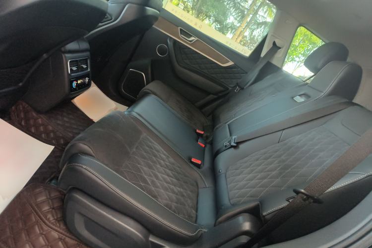 Used Hongqi HS7 2022 2.0T DCT Two-Wheel Drive Smart Connect Flagship Edition Five Seats Left Rear Seat