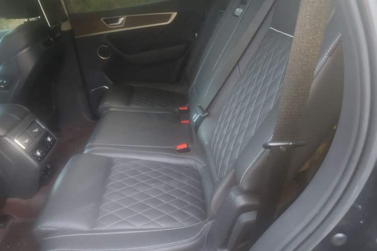 Used Hongqi HS7 2022 3.0T Automatic All-Wheel Drive Smart Connect Flagship Edition 7 Seats Left Rear Seat