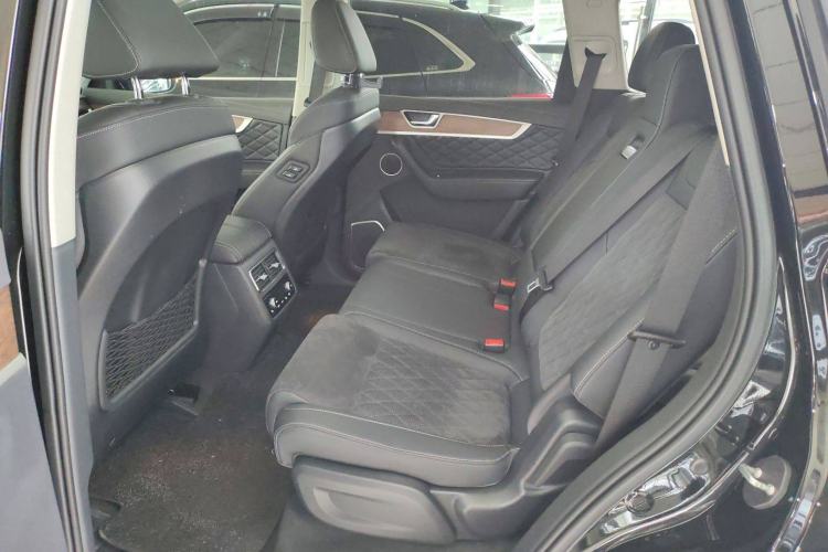 Used Hongqi HS7 2022 2.0T DCT Two-Wheel Drive Smart Connect Flagship Edition Seven Seats Left Rear Seat