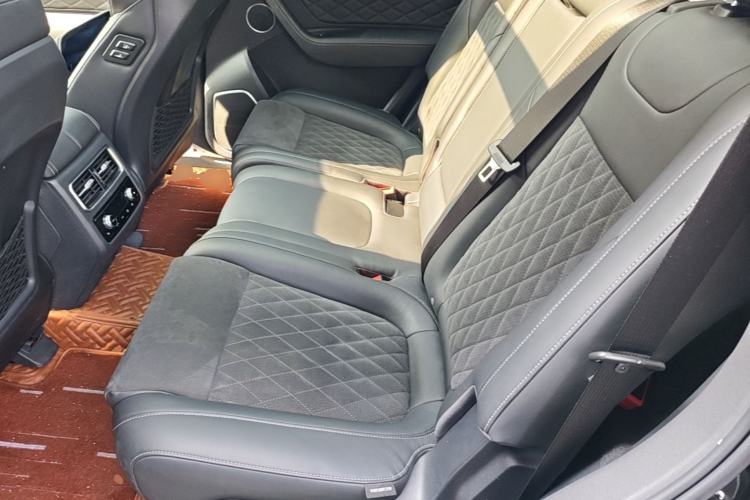 Used Hongqi HS7 2022 3.0T Automatic All-Wheel Drive ZhiLian Flagship Edition Five Seats Left Rear Seat
