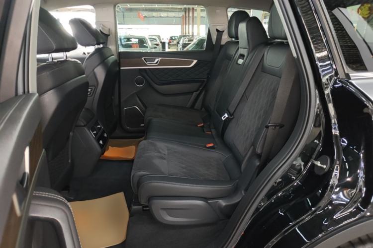 Used Hongqi HS7 2022 2.0T DCT Two-Wheel Drive Smart Connect Flagship Edition Five Seats Left Rear Seat