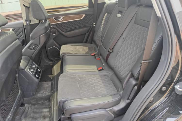 Used Hongqi HS7 2022 3.0T Automatic All-Wheel Drive ZhiLian Flagship Edition Five Seats Left Rear Seat