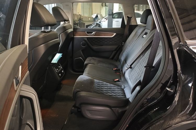Used Hongqi HS7 2022 3.0T Automatic All-Wheel Drive ZhiLian Flagship Edition Five Seats Left Rear Seat