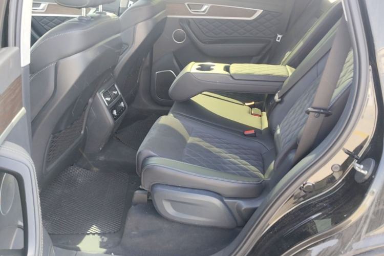 Used Hongqi HS7 2022 3.0T Automatic All-Wheel Drive ZhiLian Flagship Edition Five Seats Left Rear Seat