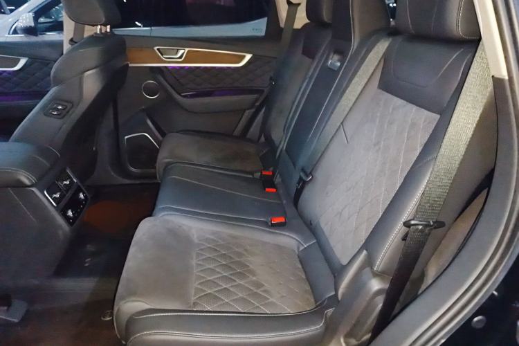 Used Hongqi HS7 2022 2.0T DCT Two-Wheel Drive Smart Connect Flagship Edition Five Seats Left Rear Seat