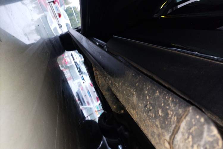 Used Hongqi HS7 2022 2.0T DCT Two-Wheel Drive Smart Connect Flagship Edition Seven Seats Left Side Sill
