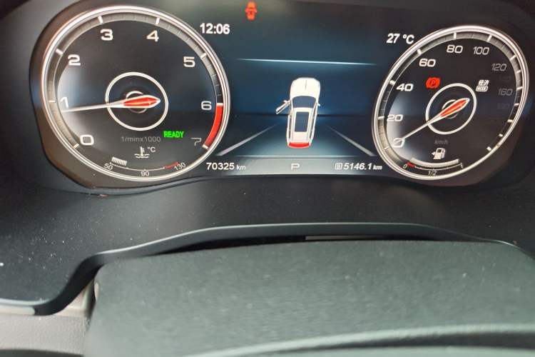Used Hongqi HS7 2022 2.0T DCT Two-Wheel Drive Smart Connect Flagship Edition 7 Seats Odometer Close Up