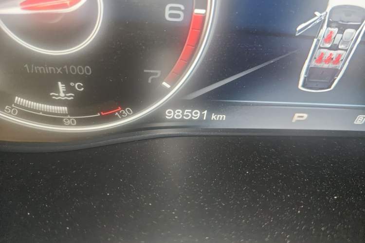 Used Hongqi HS7 2022 3.0T Automatic All-Wheel Drive Smart Connect Flagship Edition 7 Seats Odometer Close Up