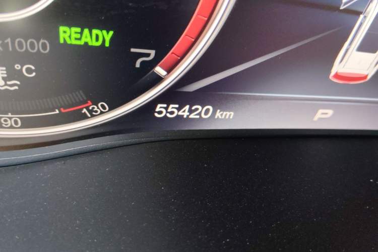 Used Hongqi HS7 2022 2.0T DCT Two-Wheel Drive Smart Connect Flagship Edition 7 Seats Odometer Close Up