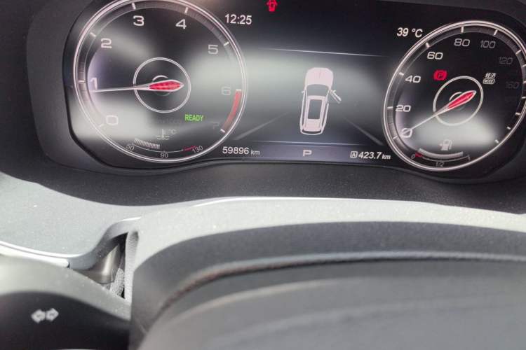 Used Hongqi HS7 2022 2.0T DCT Two-Wheel Drive Smart Connect Flagship Edition Seven Seats Odometer Close Up