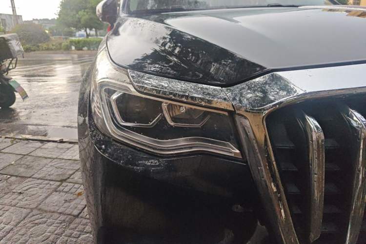 Used Hongqi HS7 2022 2.0T DCT Two-Wheel Drive Smart Connect Flagship Edition Five Seats Right Front Headlight