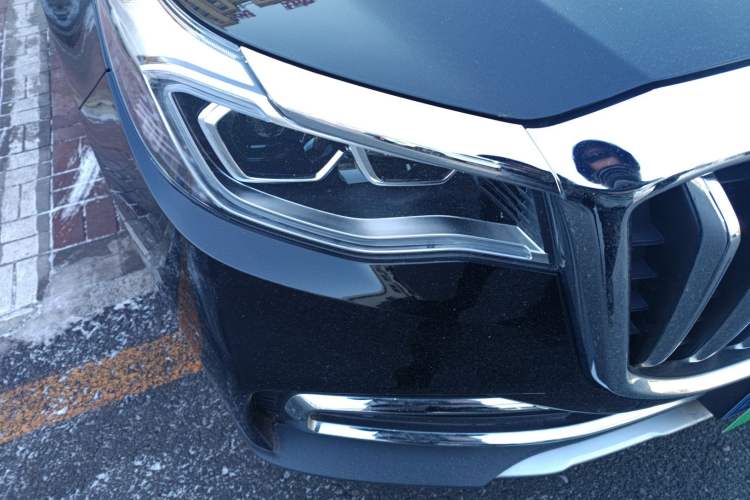 Used Hongqi HS7 2022 2.0T DCT Two-Wheel Drive Smart Connect Flagship Edition Five Seats Right Front Headlight