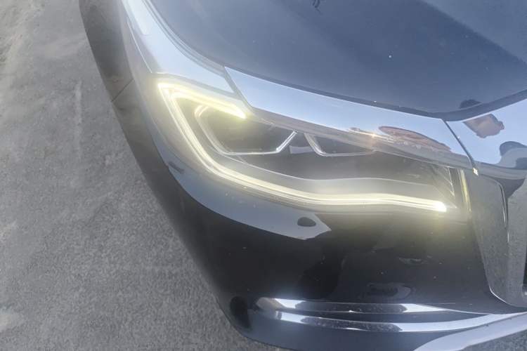 Used Hongqi HS7 2022 3.0T Automatic All-Wheel Drive Smart Connect Flagship Edition 7 Seats Right Front Headlight