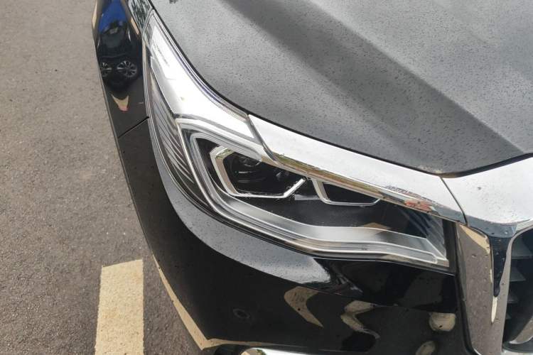 Used Hongqi HS7 2022 2.0T DCT Two-Wheel Drive Smart Connect Flagship Edition Seven Seats Right Front Headlight