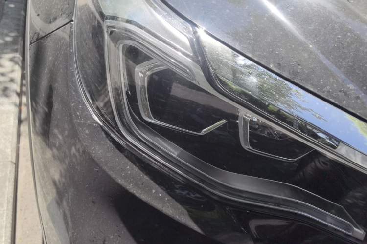 Used Hongqi HS7 2022 2.0T DCT Two-Wheel Drive Smart Connect Flagship Edition Seven Seats Right Front Headlight
