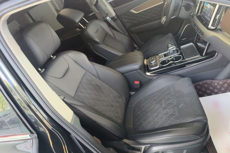 Used Hongqi HS7 2022 2.0T DCT Two-Wheel Drive Smart Connect Flagship Edition Five Seats Right Front Seat