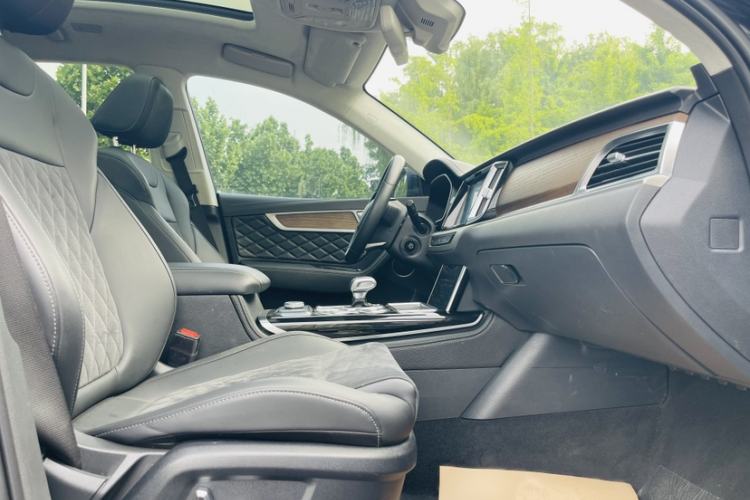 Used Hongqi HS7 2022 3.0T Automatic All-Wheel Drive ZhiLian Flagship Edition Five Seats Right Front Seat