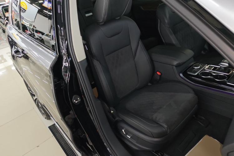 Used Hongqi HS7 2022 2.0T DCT Two-Wheel Drive Smart Connect Flagship Edition Five Seats Right Front Seat