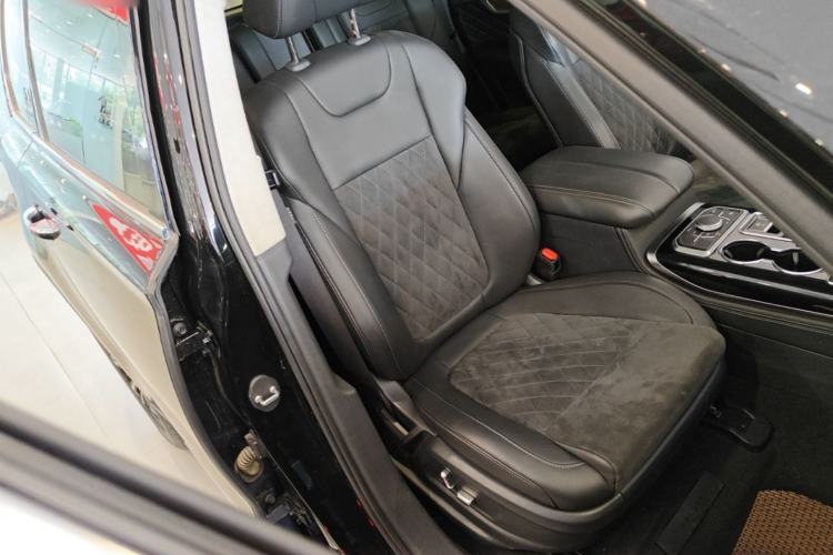 Used Hongqi HS7 2022 3.0T Automatic All-Wheel Drive ZhiLian Flagship Edition Five Seats Right Front Seat